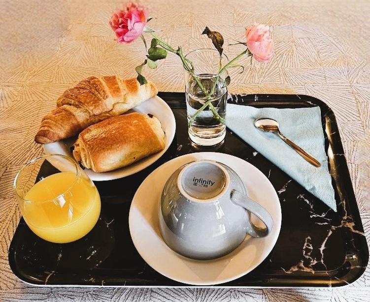 Bed and Breakfast La Grange D'Aze Exterior foto